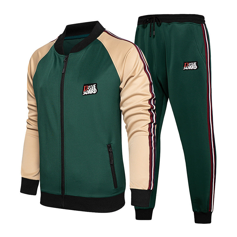 Ensemble sport homme bleu marine, confortable et élégant. Veste et pantalon athlétiques pour entraînement ou détente.