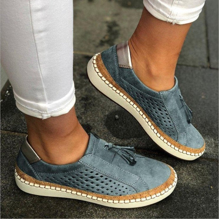 Confortables chaussures d'été anatomiques pour femmes, offrant un soutien postural optimal pour un bien-être durable.