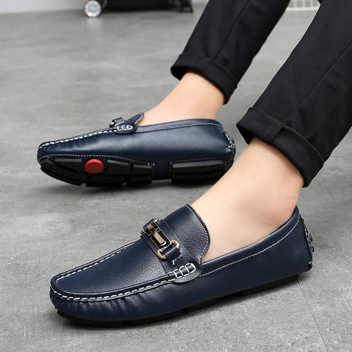 Chaussures mocassins homme noirs, décontractées, souples et stables. Idéales pour le confort quotidien.