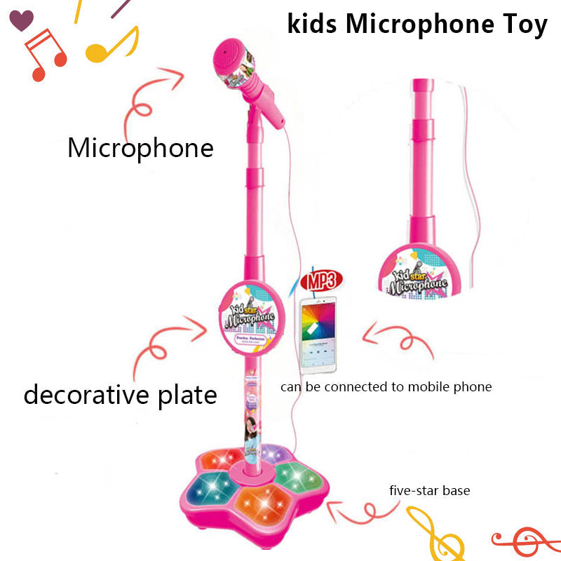 Enfant jouant avec son microphone karaoké StarSound, développement créatif et plaisir musical.