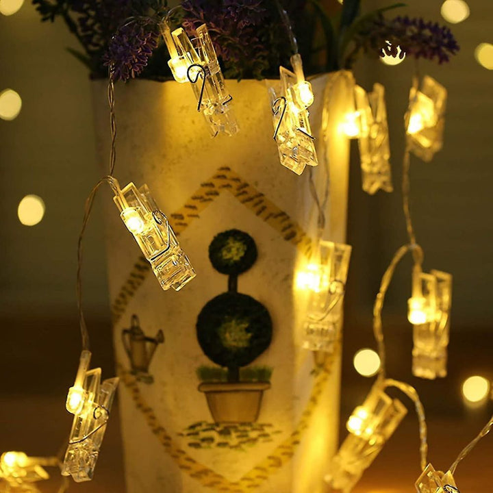 Affichez vos photos avec style grâce à cette guirlande lumineuse LED à clips, déco chaleureuse.