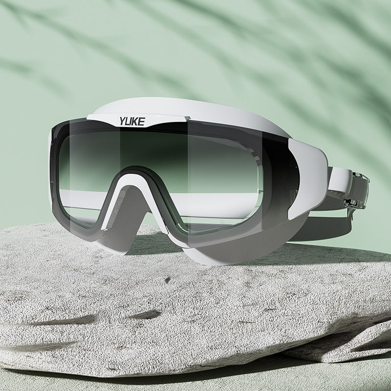 Équipement natation sport nautique : lunettes HD anti-buée étanches, parfaites pour piscine et eau libre.