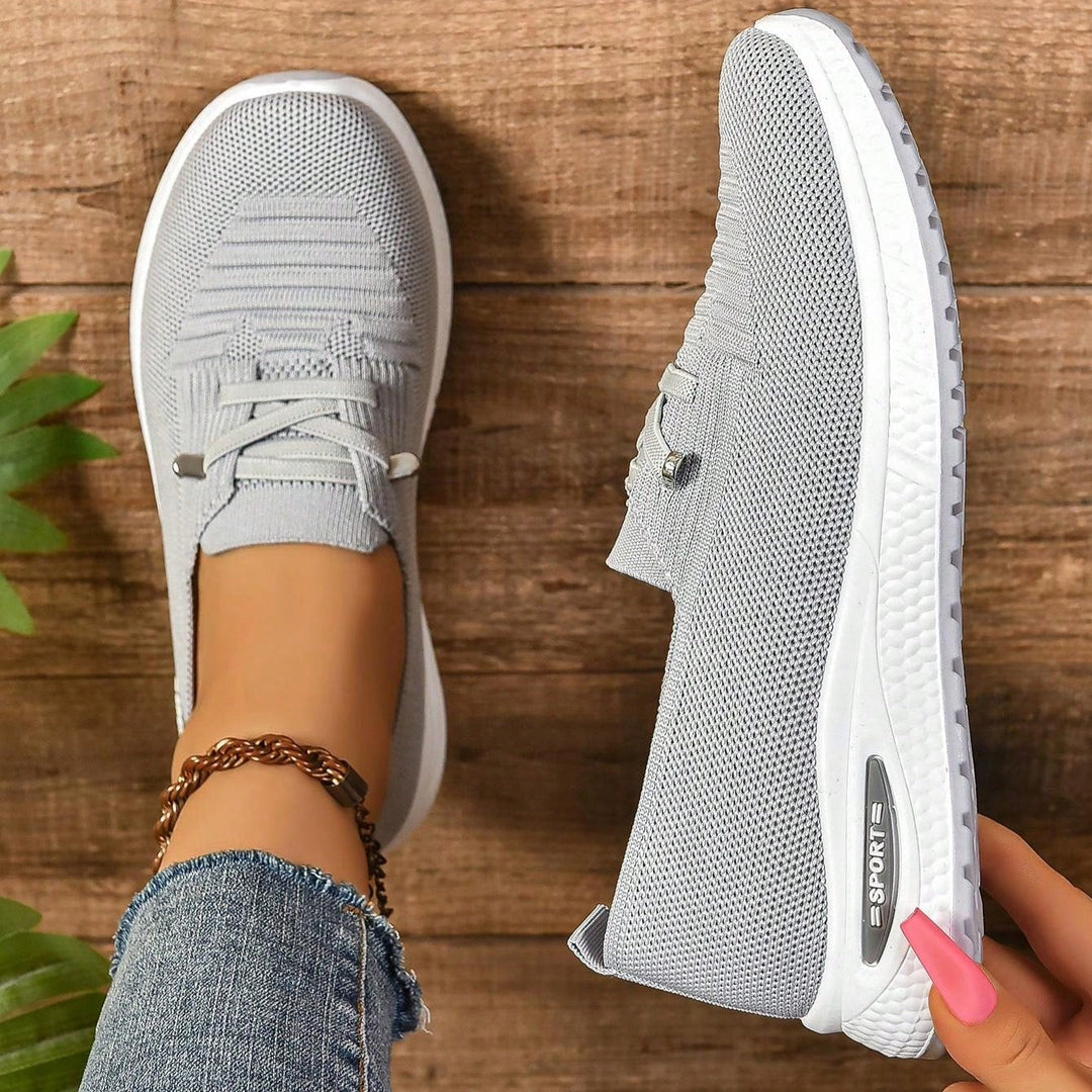 Baskets orthopédiques confortables femmes, soutien voûte, parfaites pour fasciite plantaire et pieds sensibles.