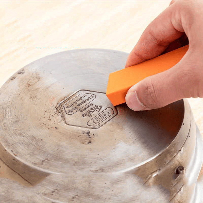 Bloc de nettoyage en caoutchouc pour enlever calcaire, rouille et taches tenaces sur diverses surfaces.