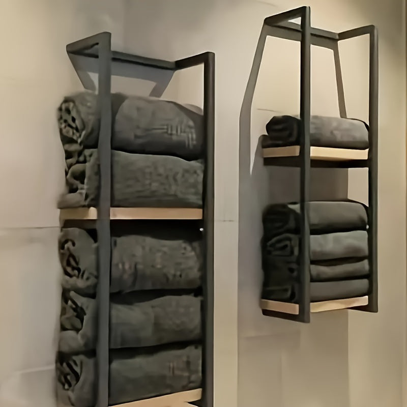 Accessoire de bain: râtelier à serviettes mural en inox, parfait pour une maison bien rangée.