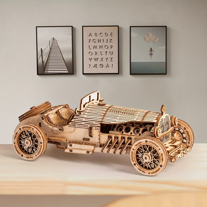Puzzle 3D voiture vintage en bois, modèle mécanique détaillé avec engrenages apparents pour assemblage.
