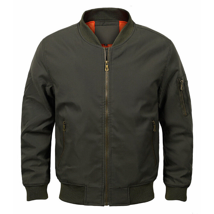 Blouson aviateur homme vert kaki, moderne et très chaud. Veste d'hiver confortable pour un style élégant et casual.