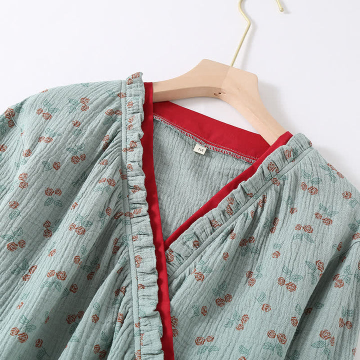 Vêtements de nuit : pyjama kimono femme en gaze de coton floral, léger, confortable, idéal pour la détente.