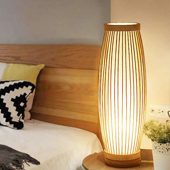 Lampe de table au design oriental moderne, procure une lumière chaude pour une ambiance relaxante et une décoration élégante.