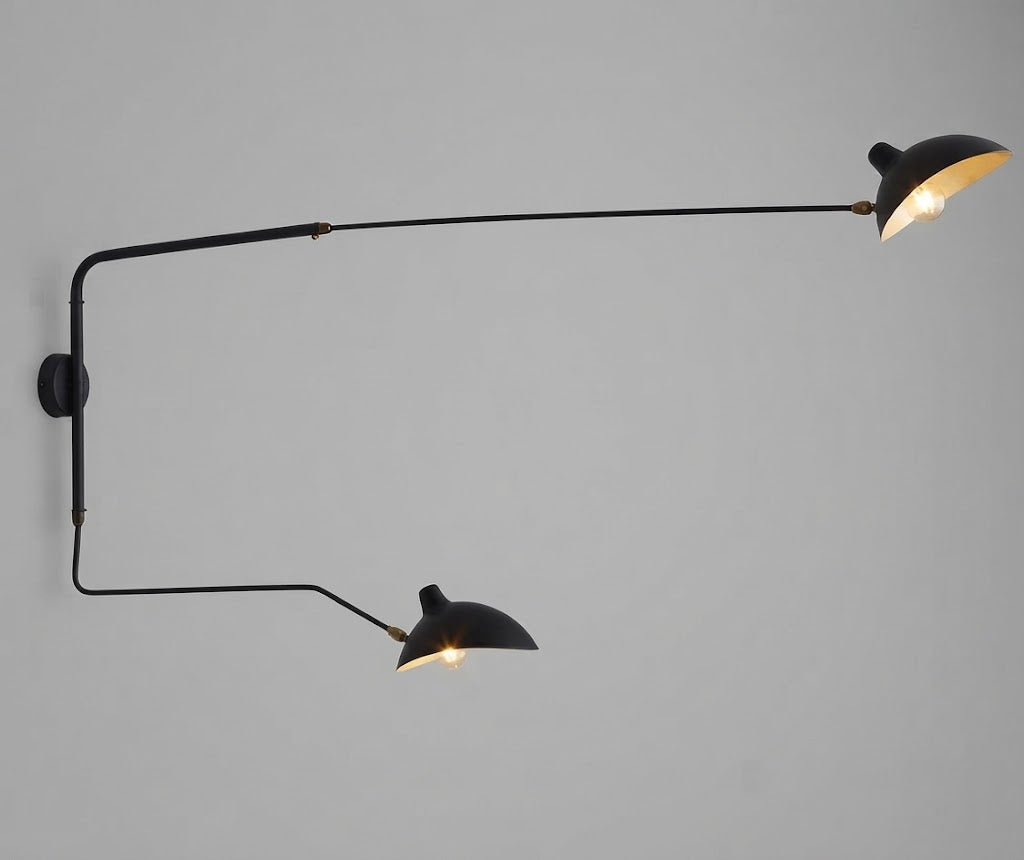 Luminaire mural style Mouille, rétro et moderne, bras articulé pour flexibilité.