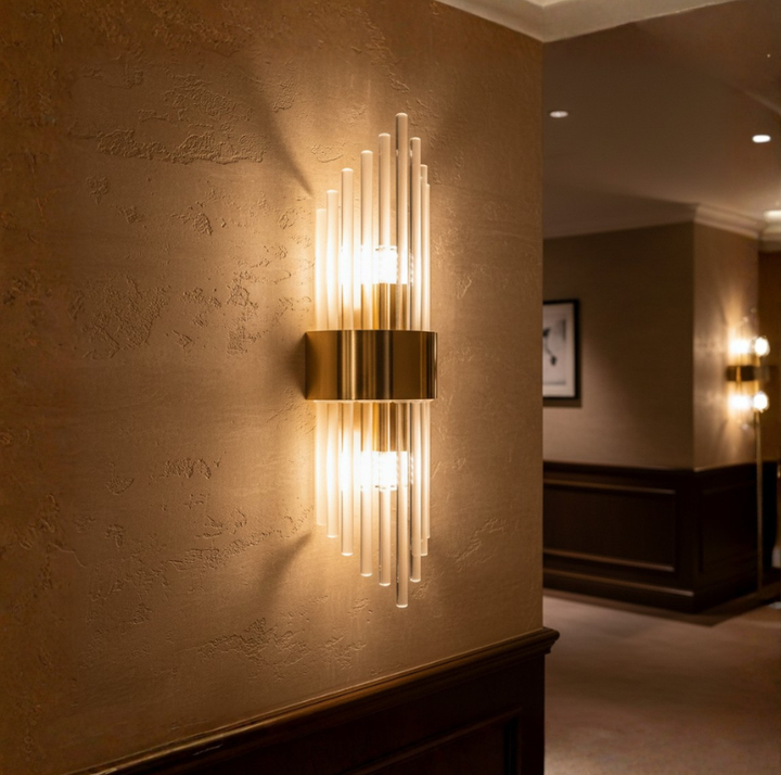 Applique murale LED noire, luminaire contemporain, lumière blanc froid.