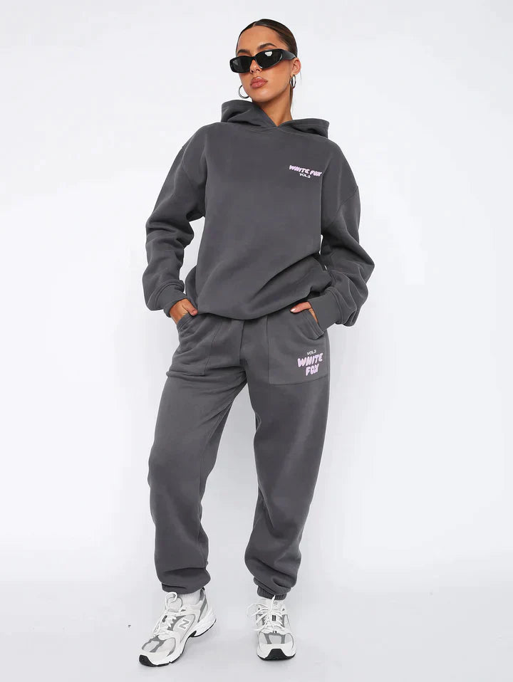 Ensemble athleisure chic Elise pour femme, parfait pour le quotidien actif ou une séance de sport douce.