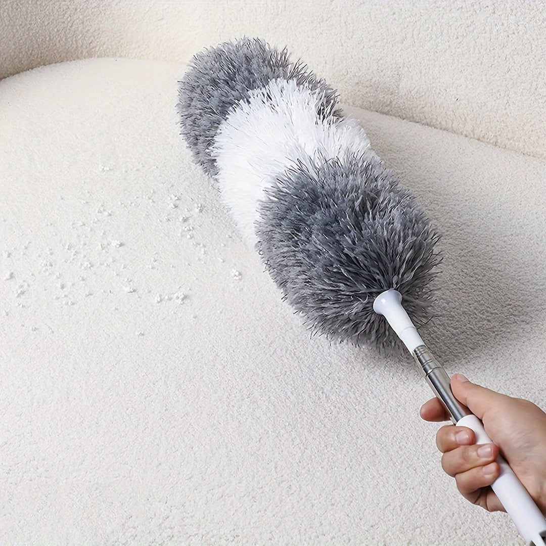 Duster microfibre ultra-absorbant et télescopique, efficace pour un dépoussiérage rapide et complet de la maison.