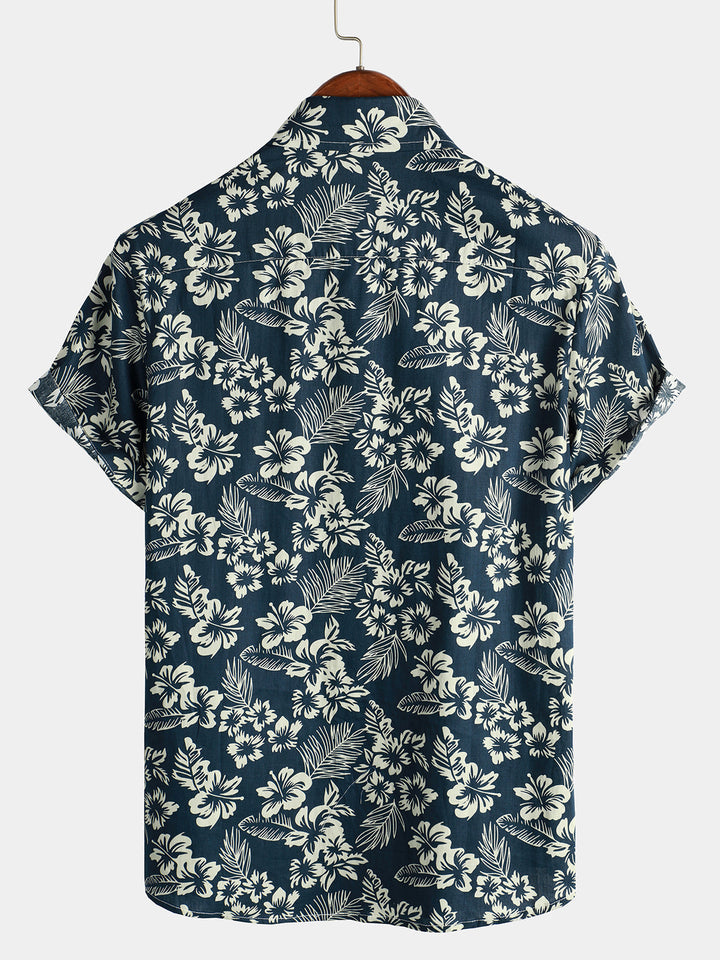Chemise décontractée homme, style tropical, fluide, boutonnée, pour un été confortable.