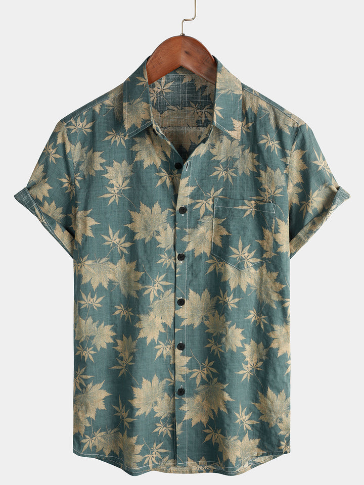 Dos de chemise homme hawaïenne, fluide, imprimé exotique, pour un look plage décontracté.