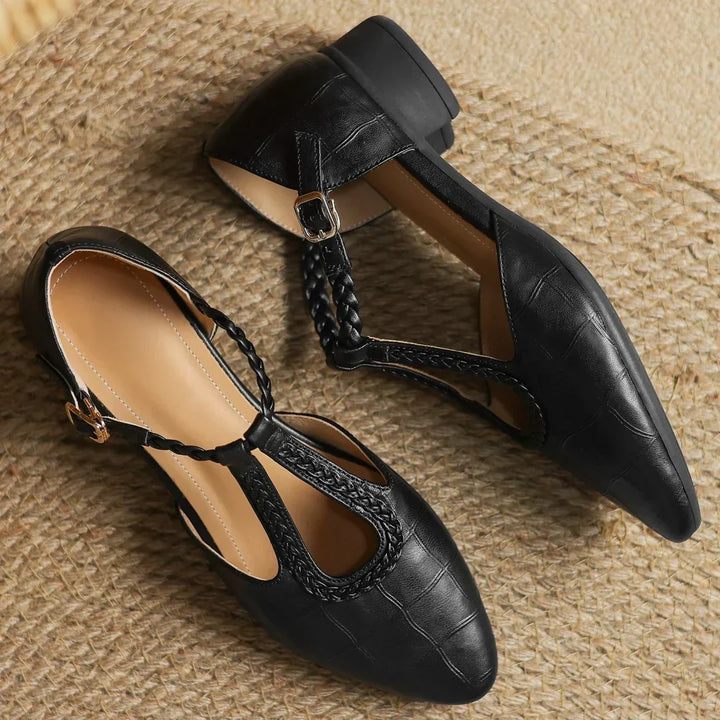 Chaussures élégantes et décontractées pour femmes, parfaites pour un style versatile et raffiné au quotidien.