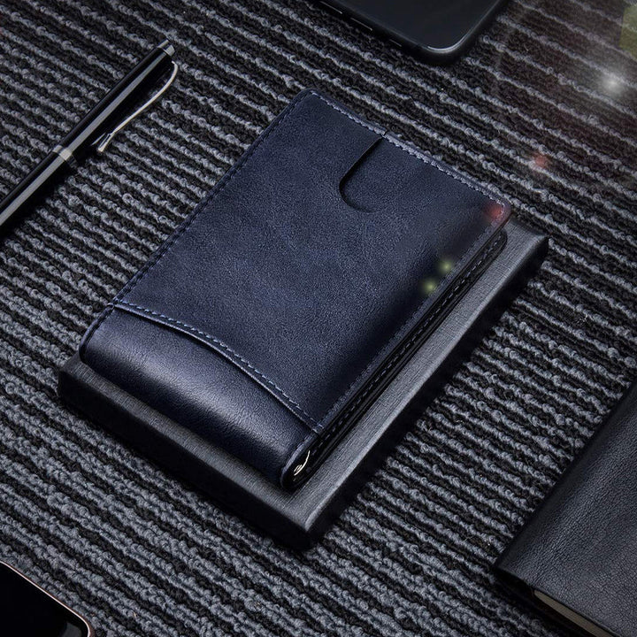 Accessoire homme : portefeuille slim en cuir, fonction antivol RFID pour cartes et billets.