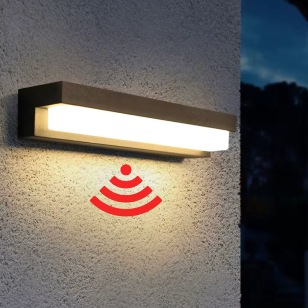 Applique murale solaire extérieure design bronze noir, étanche IP65, idéale pour allée ou jardin.