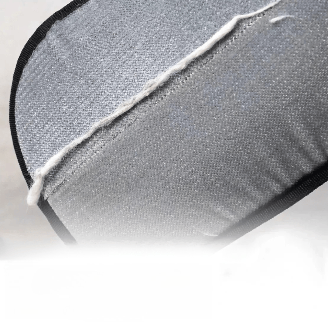 Gant de toilettage et nettoyage anti-poils innovant pour chiens et chats. Maintien l'hygiène textile et la propreté.