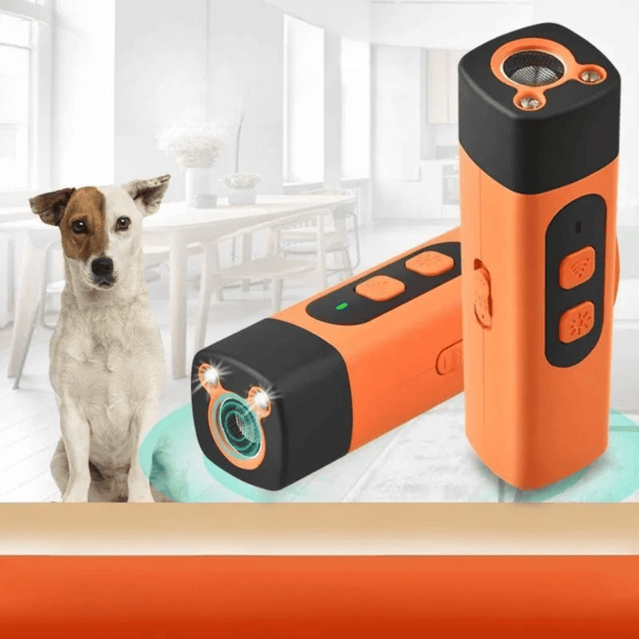 Appareil d'entraînement canin ultrasonique, efficace pour réduire les aboiements excessifs des chiens.