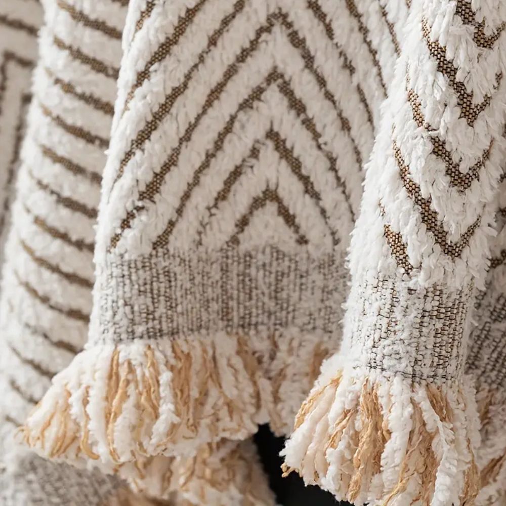 Textile de maison: Housse de canapé à motif chevron, protection durable et chic.