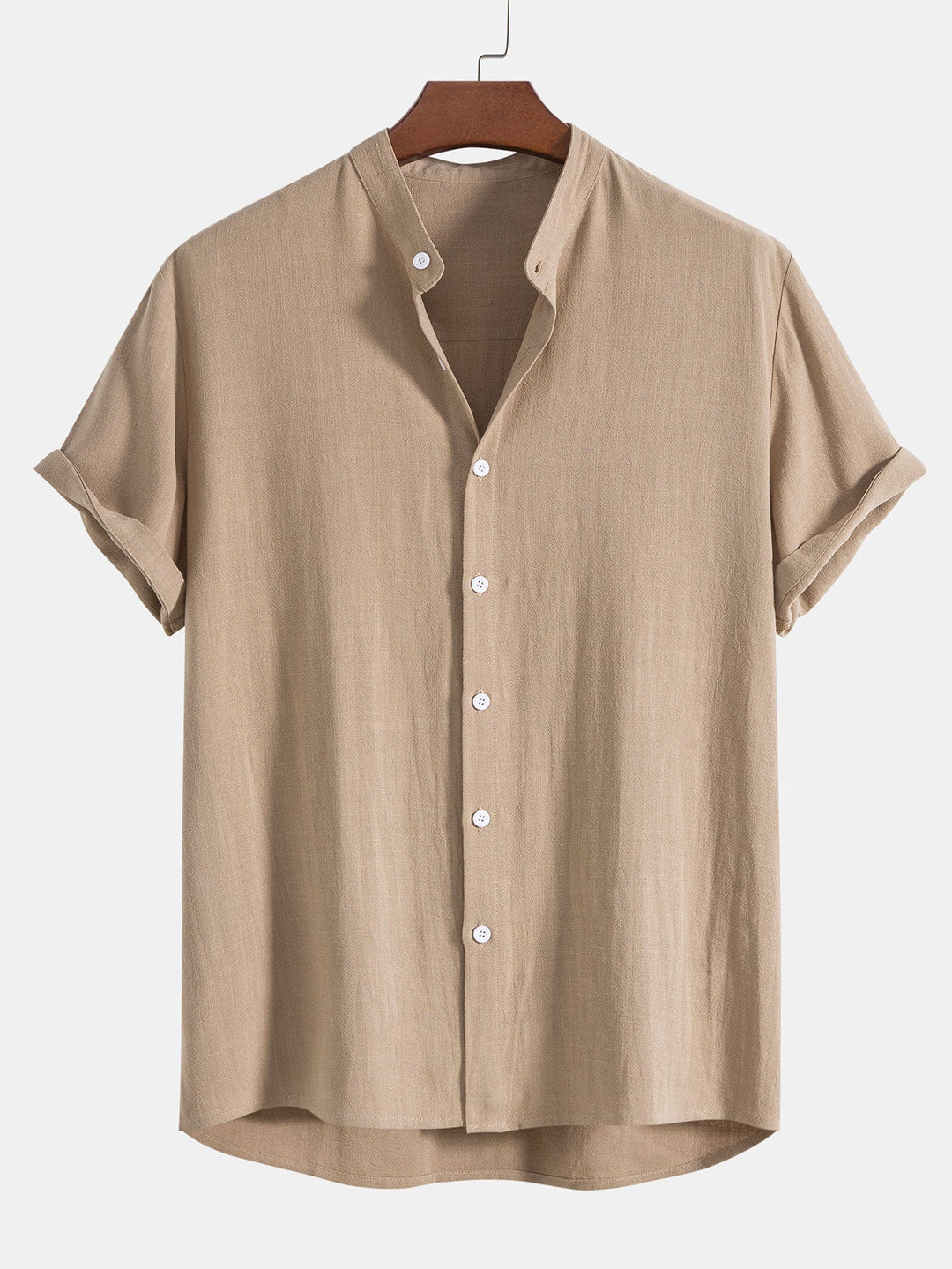 Ensemble homme été décontracté. Chemise manches courtes & pantalon en lin pour un style raffiné et confortable.
