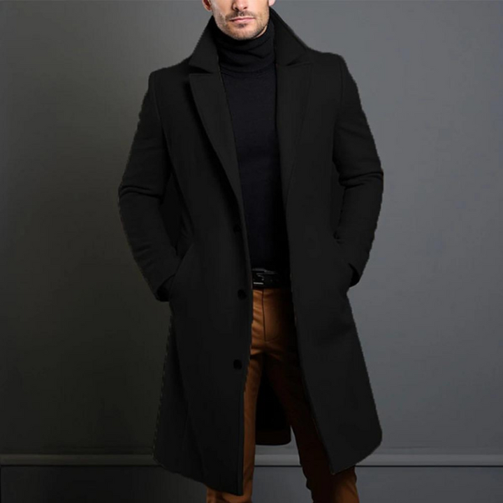 Manteau homme classique noir, coupe élégante, style intemporel, parfait pour l'hiver et tenues formelles ou décontractées.