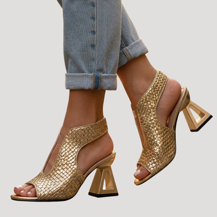 Sandales à talons femme élégantes bout ouvert, parfaites pour soirée ou cérémonie.
