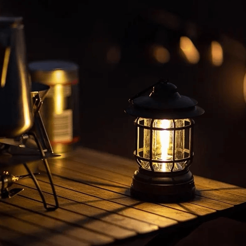 Lampe de soirée extérieure vintage portable, éclairage chaleureux pour camping, jardin et pique-nique.