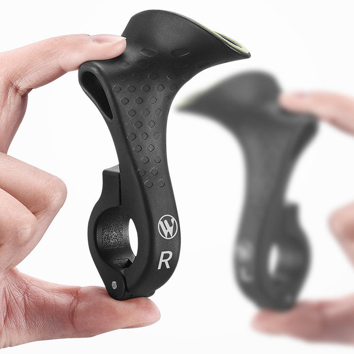 Accessoires vélo : poignées ergonomiques noires anti-douleur pour VTT, route et vélos de ville, confort optimal.