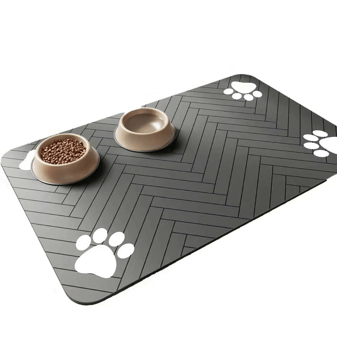 Tapis de propreté antidérapant pour gamelles chien/chat. Absorbe eau et nourriture, maintenant la zone de repas propre.