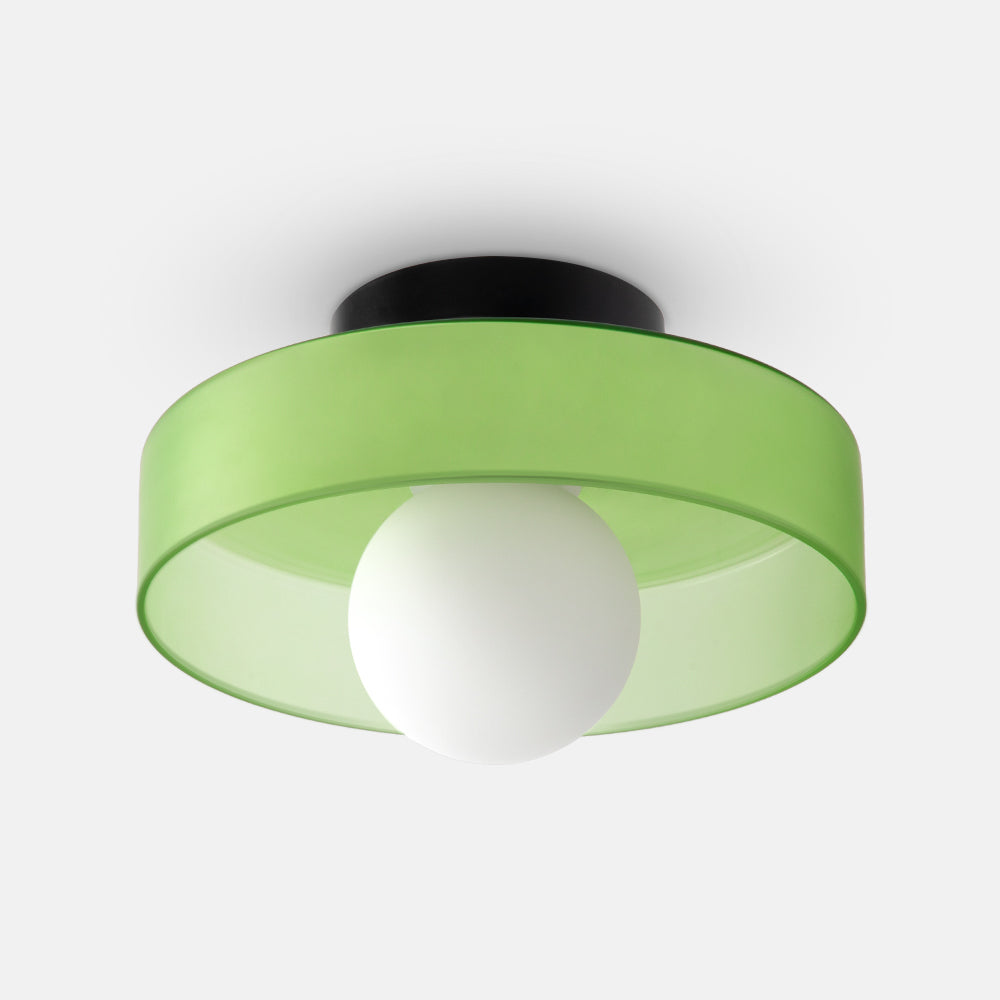 Plafonnier LED rond, design moderne et épuré, pour un salon lumineux.