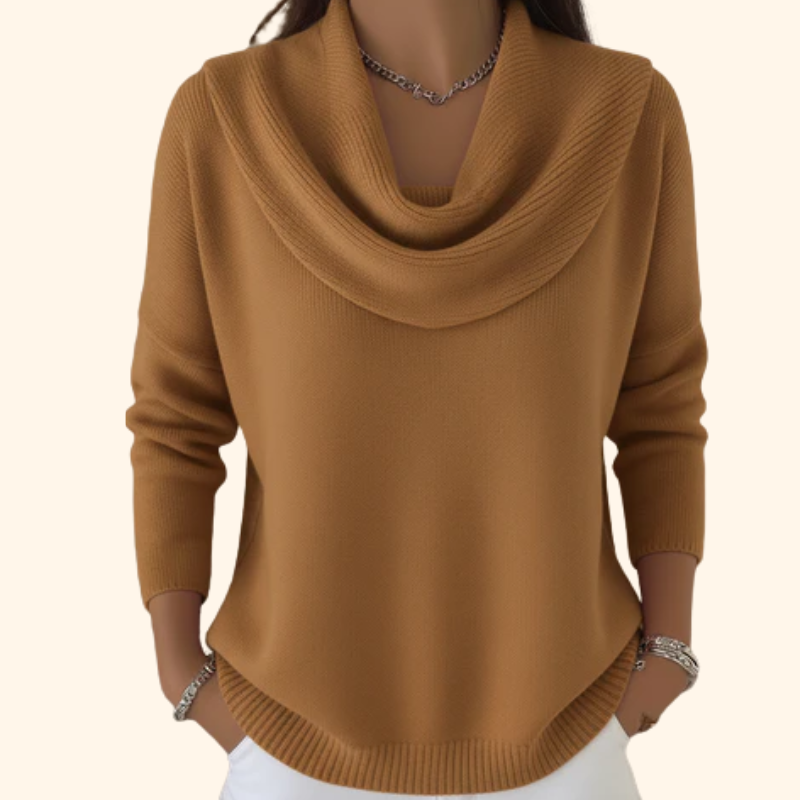 Pull élégant et confortable pour femme avec col drapé, idéal pour une mode polyvalente hivernale.