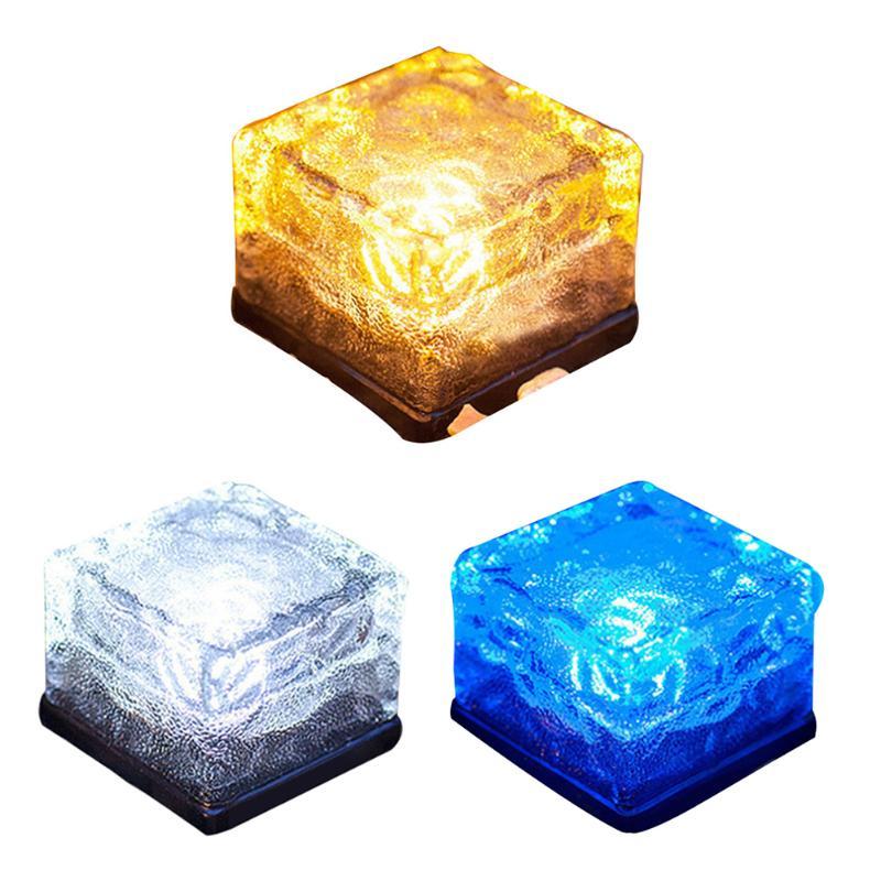 Lampe solaire LED décorative avec effet vague d'eau, parfaite pour éclairer votre allée ou jardin.