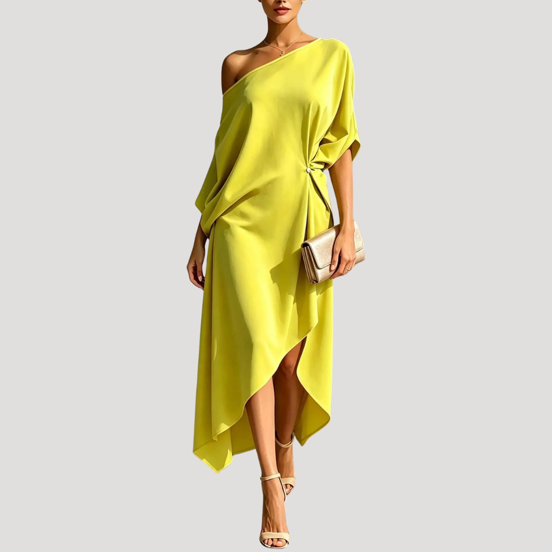 Robe asymétrique élégante une épaule pour femme, parfaite pour soirée ou réception. Style sophistiqué.