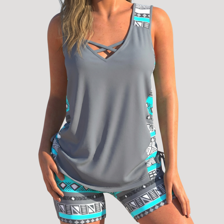 Tankini femme élégant, idéal pour la plage et la piscine, offrant confort et style estival.