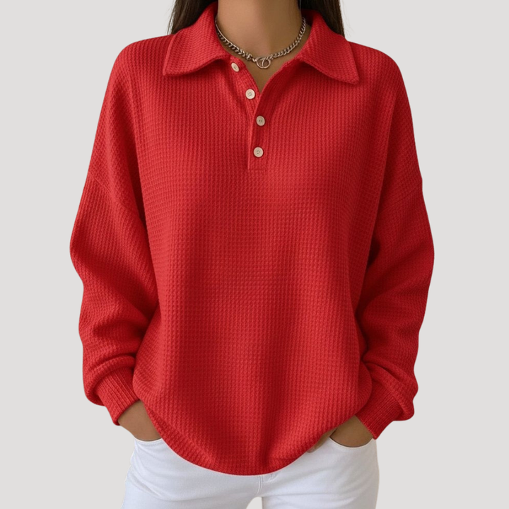 Pull femme chic à col polo, maille gaufrée. Idéal pour un confort quotidien et un style élégant.