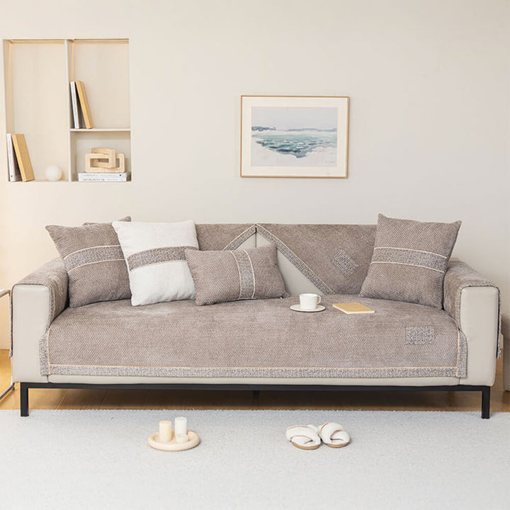 Transformez votre meuble salon avec cette housse protectrice lavable, au design moderne et chic.