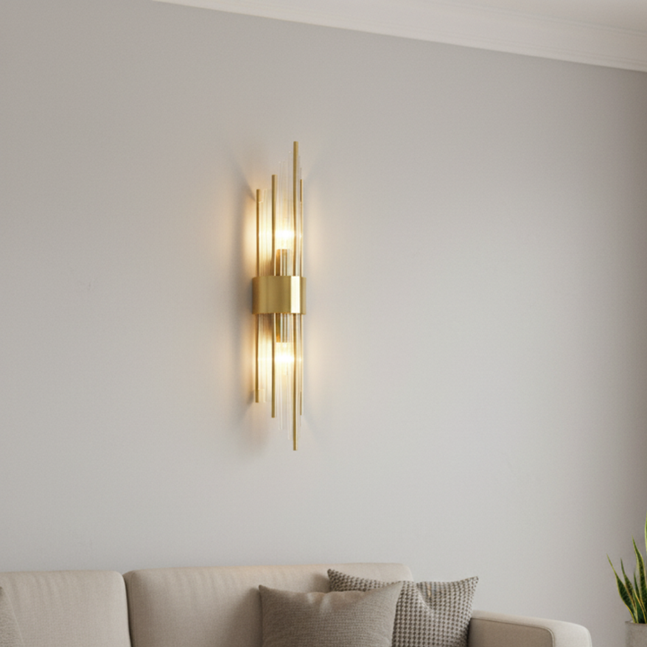 Lampe murale LED or, design moderne, éclairage directionnel.