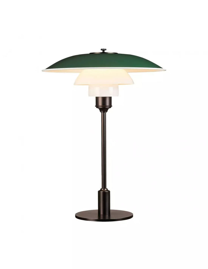 Lampe de bureau danoise design, éclairage fonctionnel et esthétique en métal.
