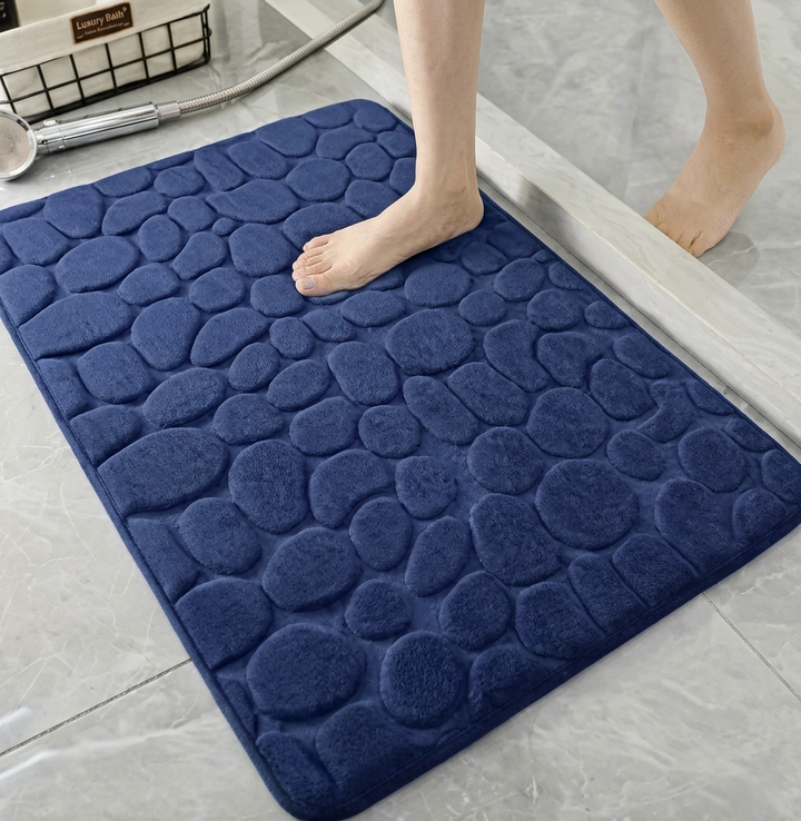 Tapis de bain design moderne, élégant, ajoute une touche chic à votre salle de bain, tout en étant fonctionnel.