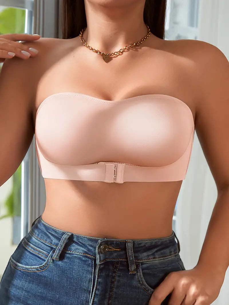 Lingerie femme chic : soutien-gorge sans bretelles à boucle frontale, discret et confortable.