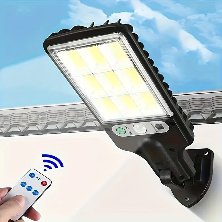 Lampe solaire OpulentRay extérieure, panneau solaire et LED, détecteur de mouvement pour allée.