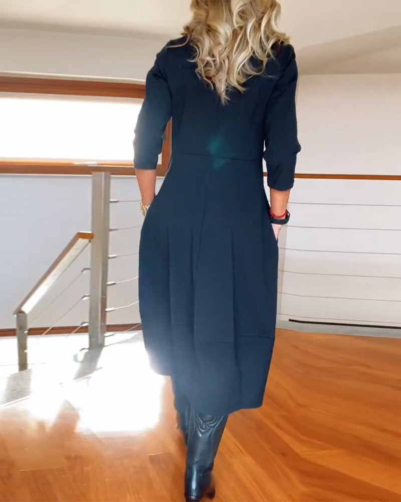 Robe longue élégante pour femme, matière confortable, idéale pour l'automne ou le printemps chic.