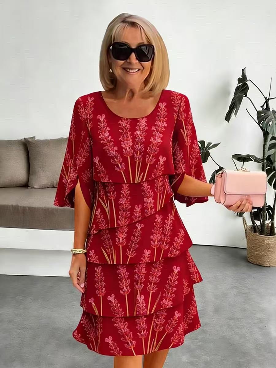 Robe lavande imprimée florale femme, manches fendues et volants superposés. Style midi unique.