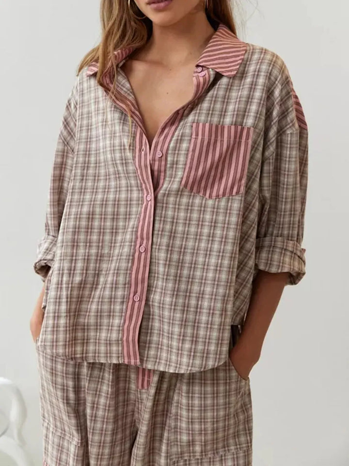 Ensemble de nuit femme confortable et décontracté en coton doux, idéal pour la détente et le repos. Qualité luxe.