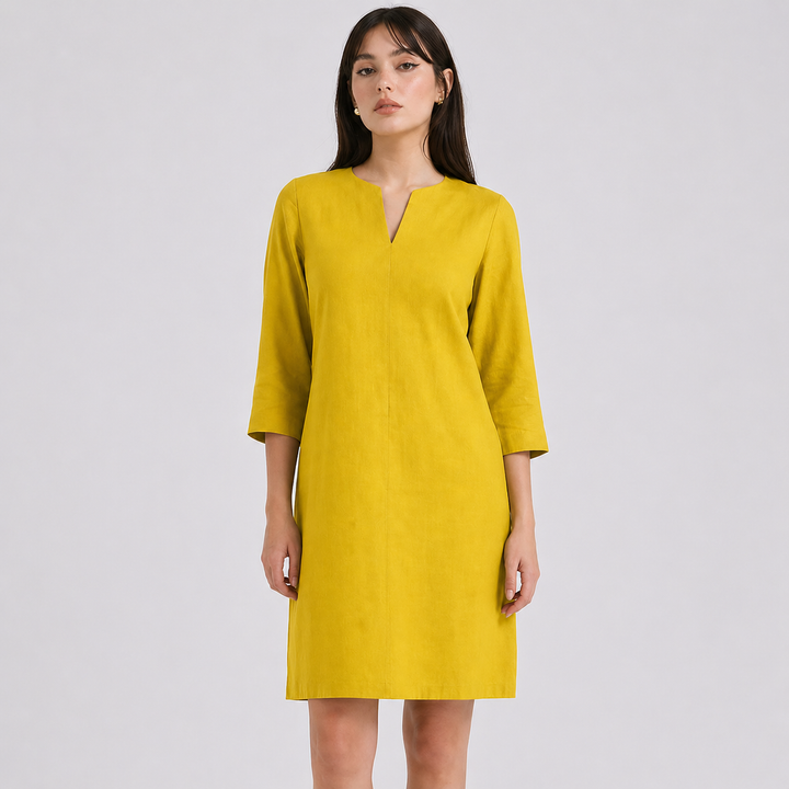 Robe fluide Isabella, vêtement estival pour femme, encolure V, confort et élégance assurés.