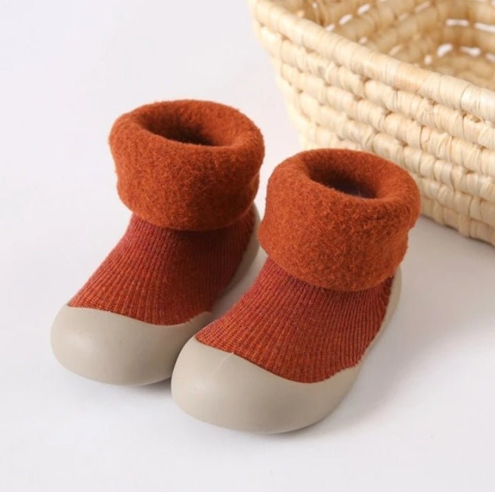 Chaussures tout-petits antidérapantes, semelle souple pour premiers pas. Confort coton pour bébé marche.