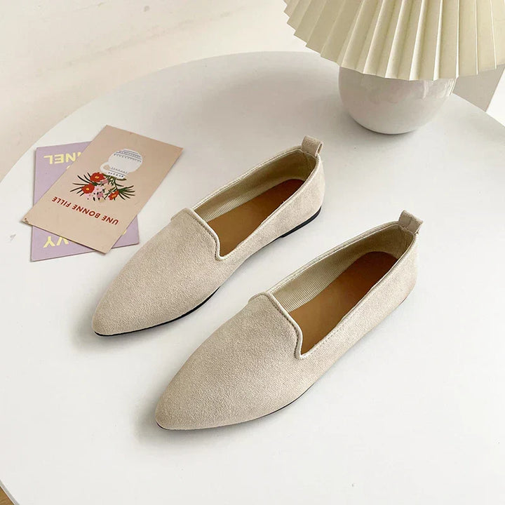 Mocassins femmes bout pointu à enfiler, confortables et élégants, pour le bureau ou sorties décontractées.