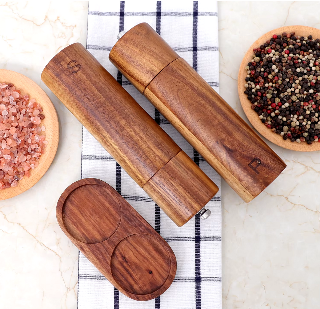Ustensiles de cuisine en teck durable, alternative écologique et saine pour votre maison. Design scandinave.